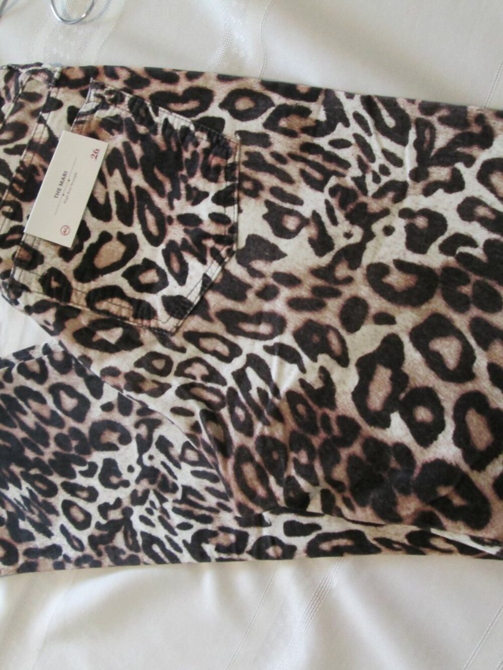 AG THE MARI HIGH RISE STRAIGHT LEOPARD JEAN Sz 26 NWT - Picture 6 of 10